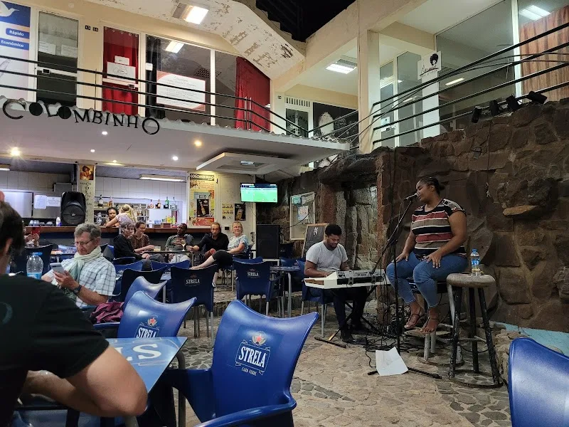 Colombinho Bar & Restaurant 3