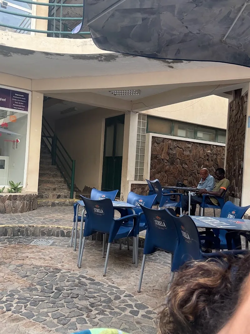 Colombinho Bar & Restaurant 4