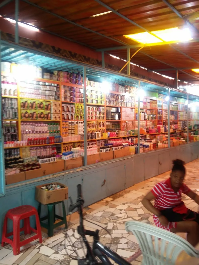 Sucupira Market 4