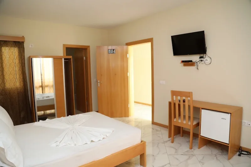 Cruzeiro Guest House Bar Restaurant and Lounge 4