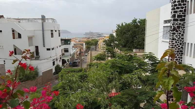 Basic Hotel 3