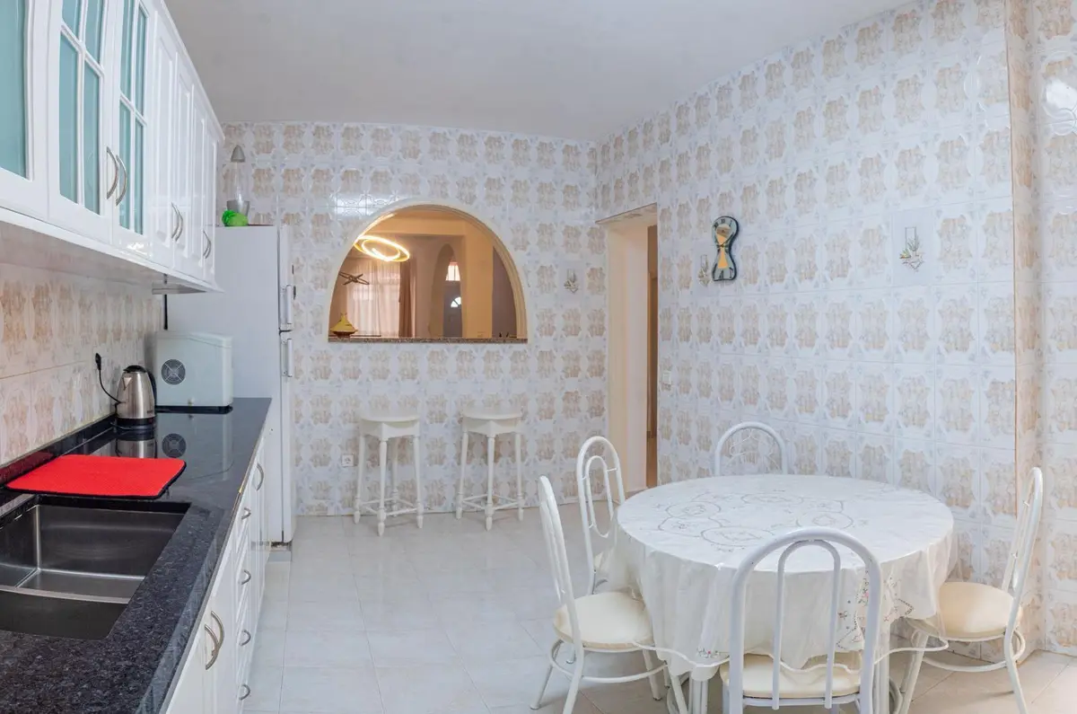 Villa à Palmarejo — 300 m², vue panoramique sur Praia 3