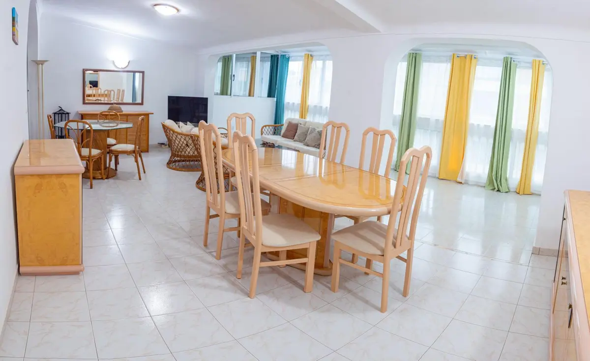 Villa à Palmarejo — 300 m², vue panoramique sur Praia 4
