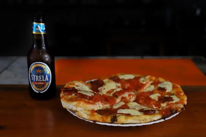 Enzo Caffe Pizza 3