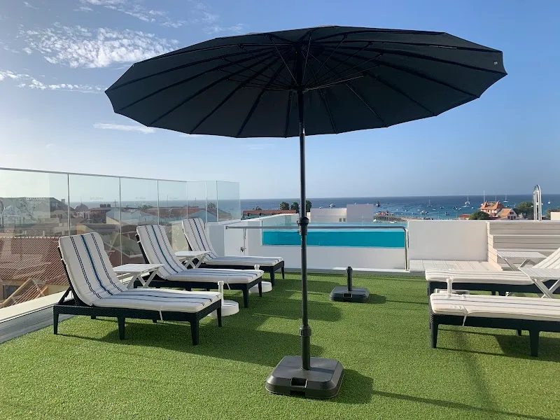DESIGN SUITES HOTEL 4