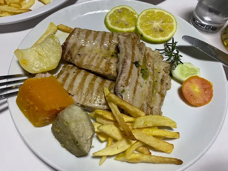 Tropical Club-Restaurante 2