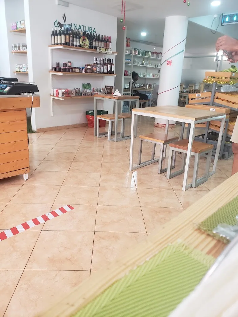 Natura Coffee Shop 4