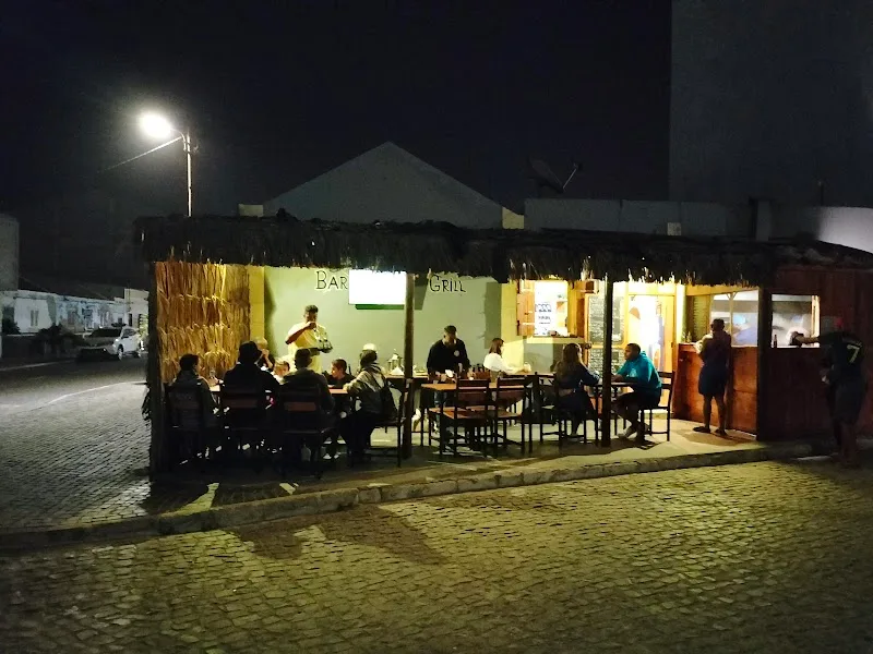 Simple Bar/Grill 4