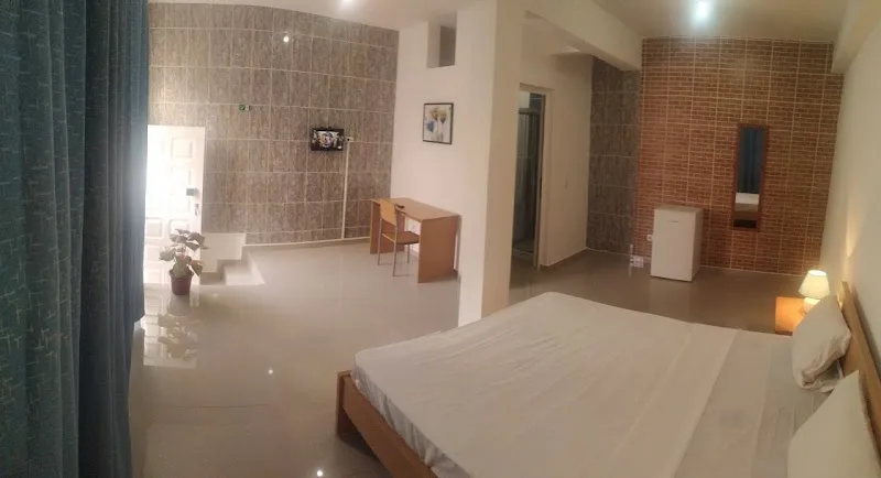 Plateau Bedroom & Chambre 1 4