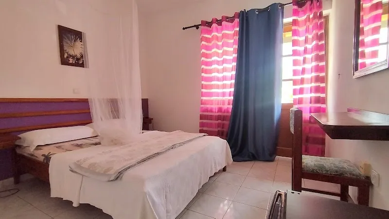 Pensão Alcinda Bettencourt Guesthouse – Steps from the Beach, Santa Maria, Sal 2