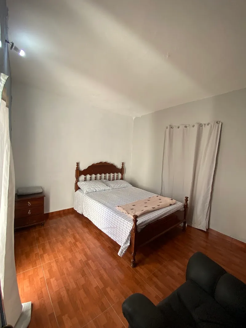 Pensão Casa Dany 4