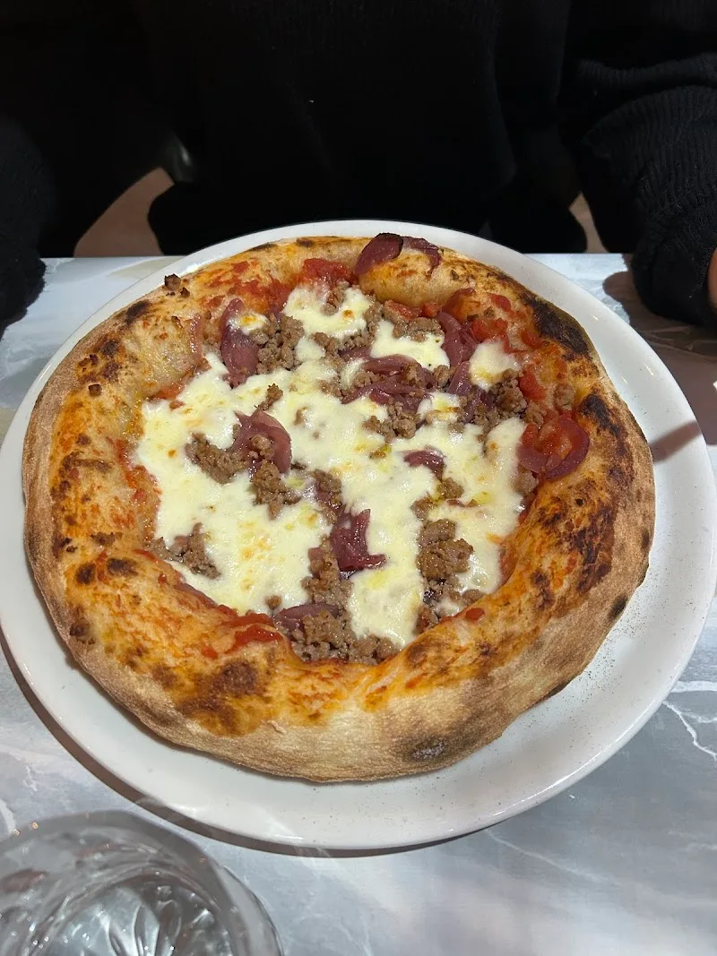 IL Faro Italian Restaurant & Pizzeria 4